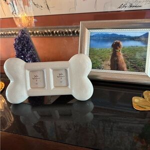 Russ Cream Bone-Shaped Pet Frame